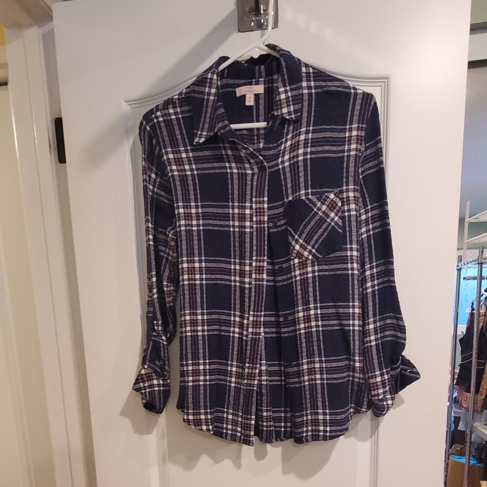 Como Vintage plaid flowy feminine top